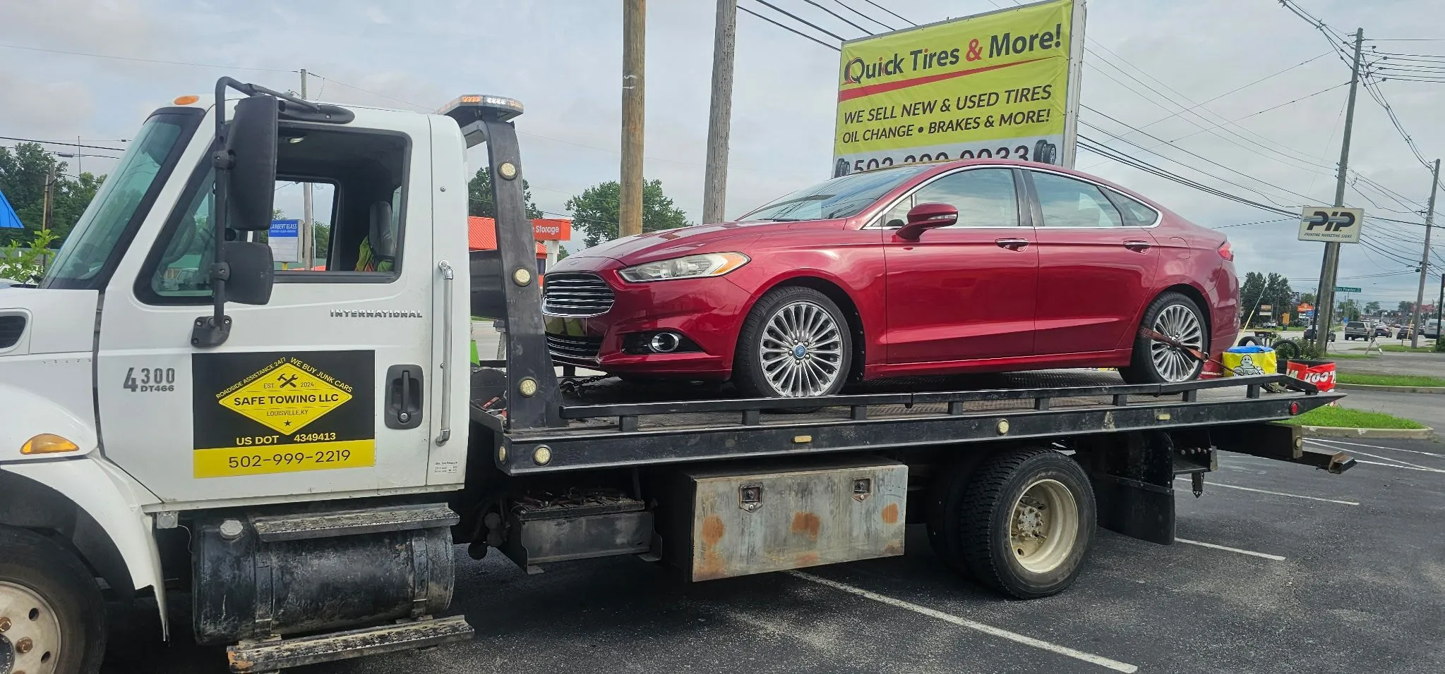 Car towing service in Louisville Kentucky