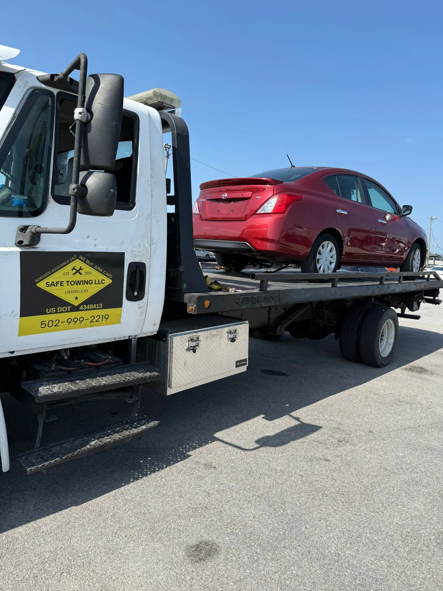 Quick towing response time Louisville