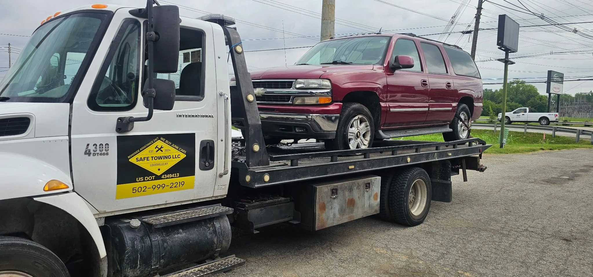 Vehicle recovery tow truck in Louisville