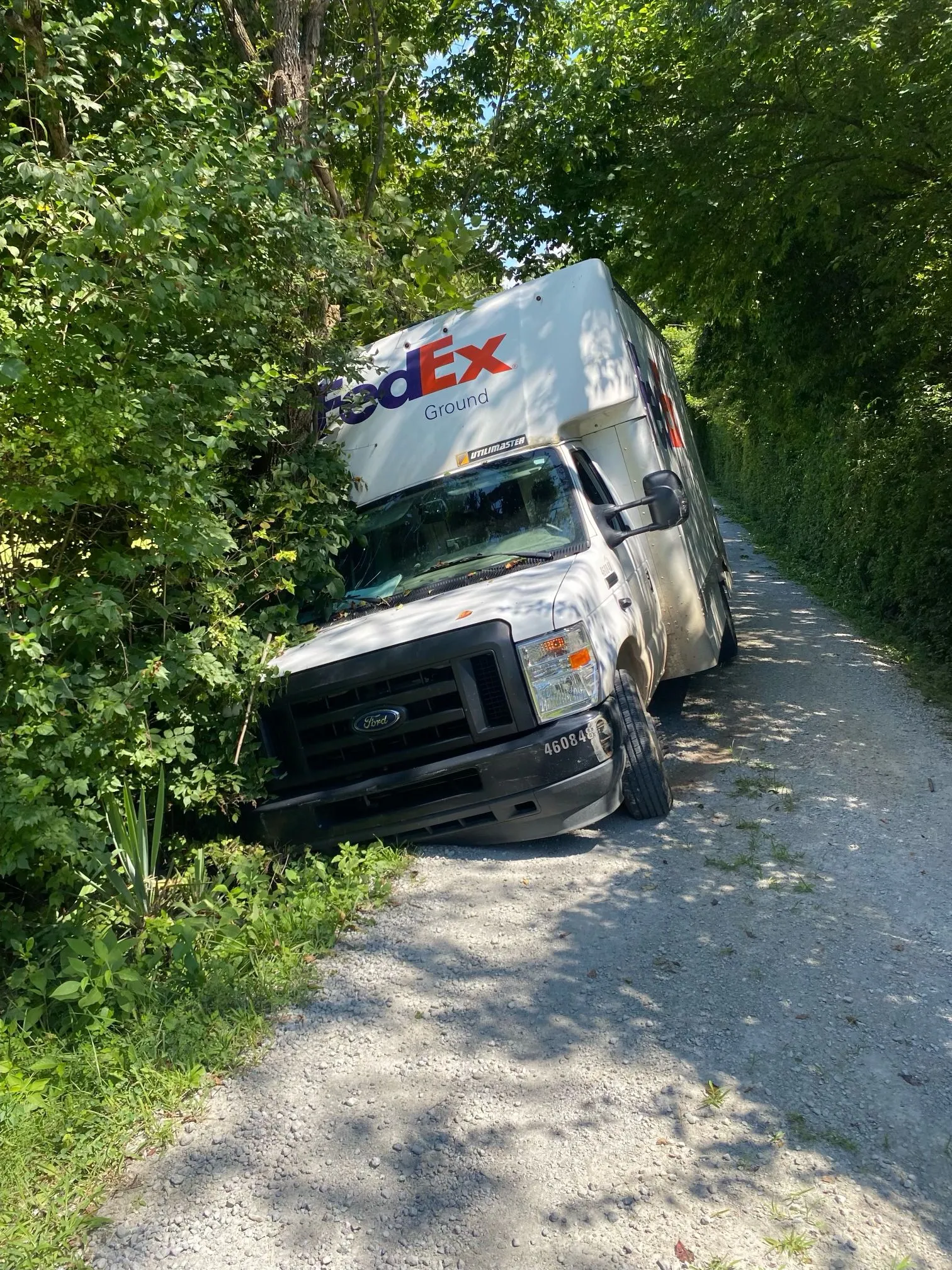 Safe Towing LLC providing accident recovery in Clifton, Louisville Kentucky